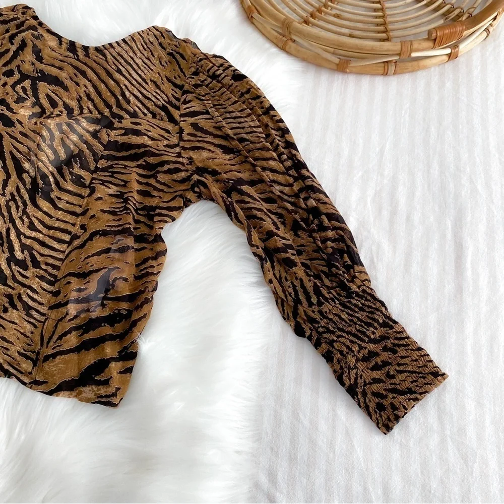 Gianni Tiger Print Bishop Sleeve Top Tie Back Animal Print Brown Orange NEW